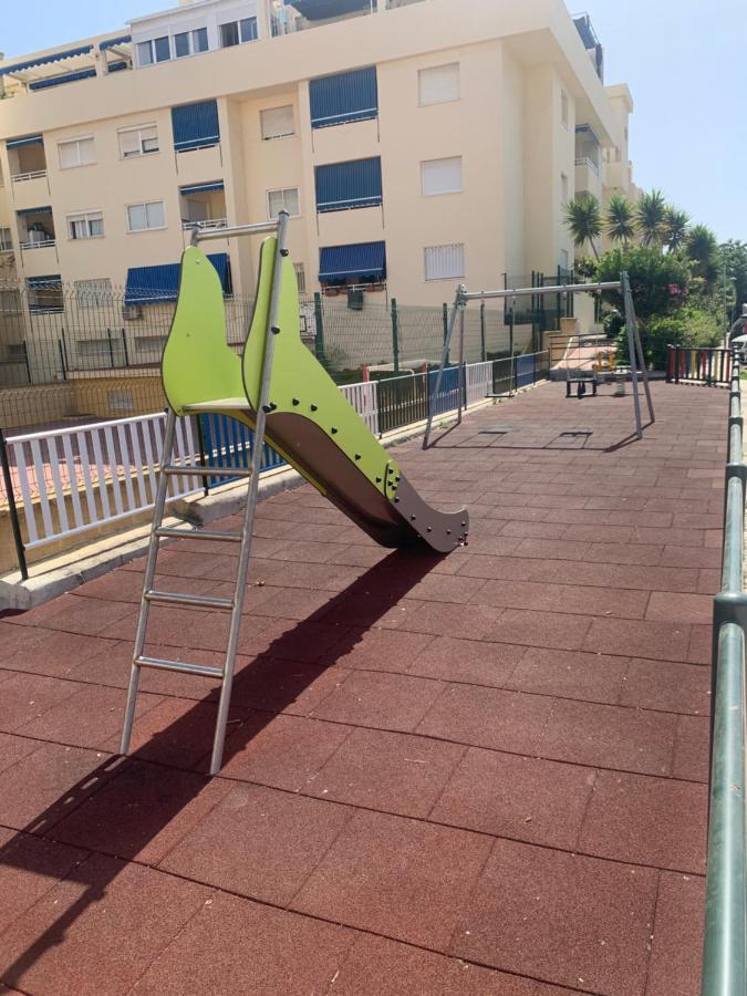 Apartamento Atico A 50 Metros De La Playa Will Lägenhet Rincón de la Victoria Exteriör bild
