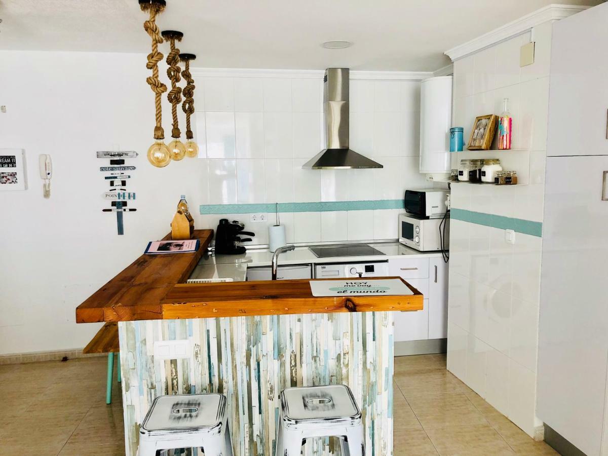 Apartamento Atico A 50 Metros De La Playa Will Lägenhet Rincón de la Victoria Exteriör bild