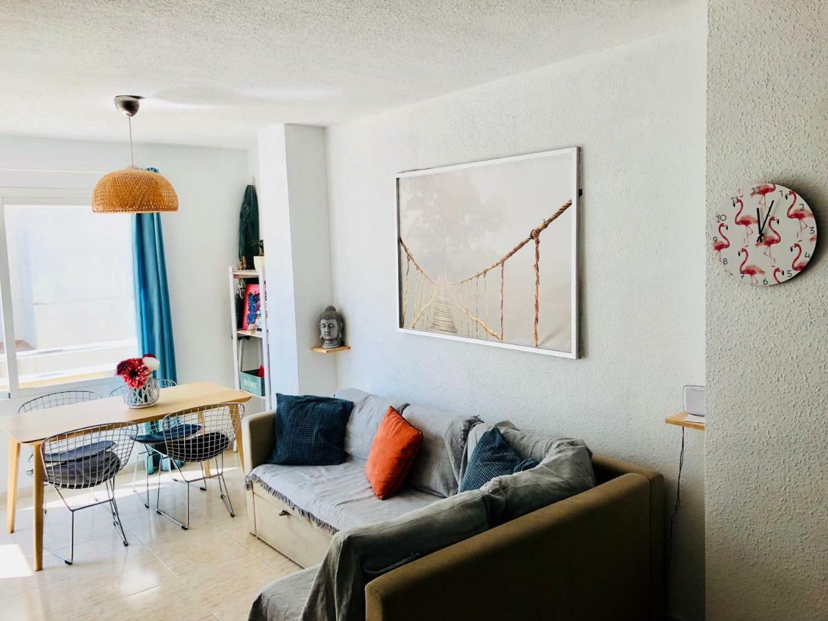 Apartamento Atico A 50 Metros De La Playa Will Lägenhet Rincón de la Victoria Exteriör bild